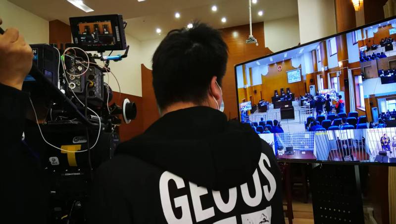 AI生成VS人工创意——揭西县广告片拍摄公司的技术浪漫主义实践